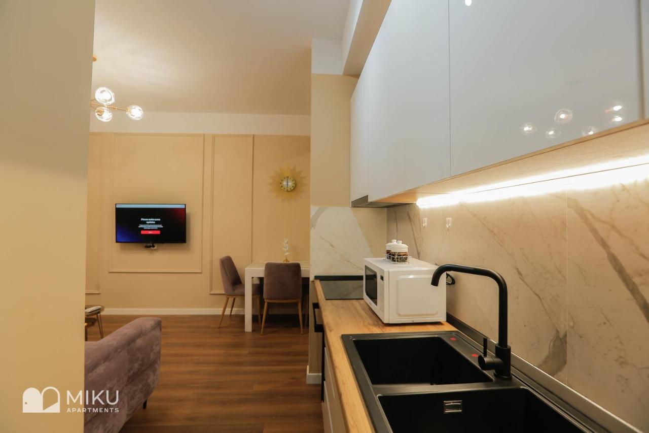 Miku Apartment - Perfect 1Bedroom At Komuna E Parisit Tirana Exterior photo