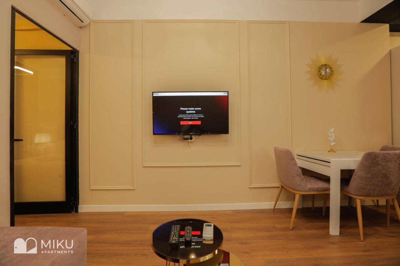 Miku Apartment - Perfect 1Bedroom At Komuna E Parisit Tirana Exterior photo
