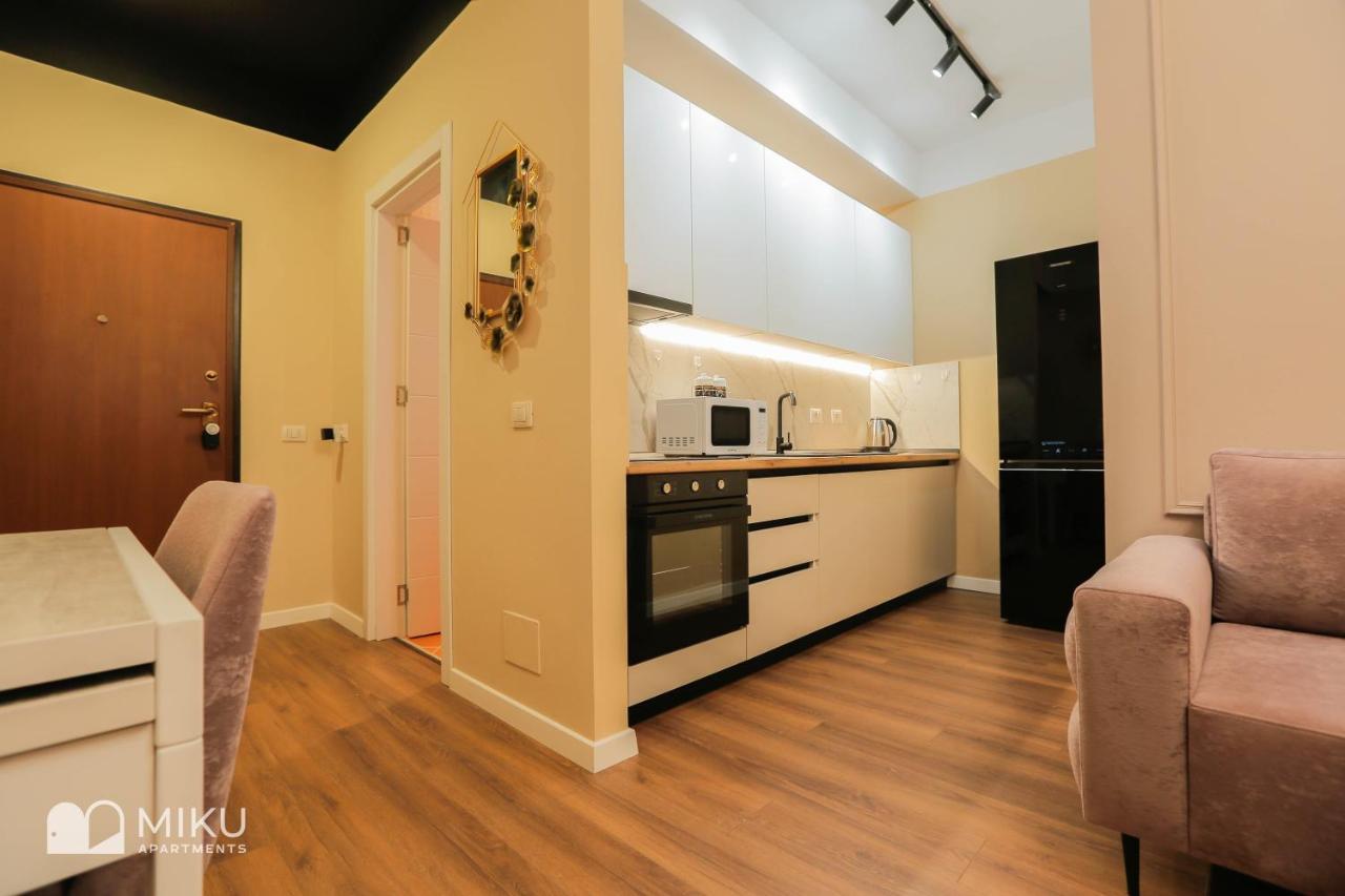 Miku Apartment - Perfect 1Bedroom At Komuna E Parisit Tirana Exterior photo