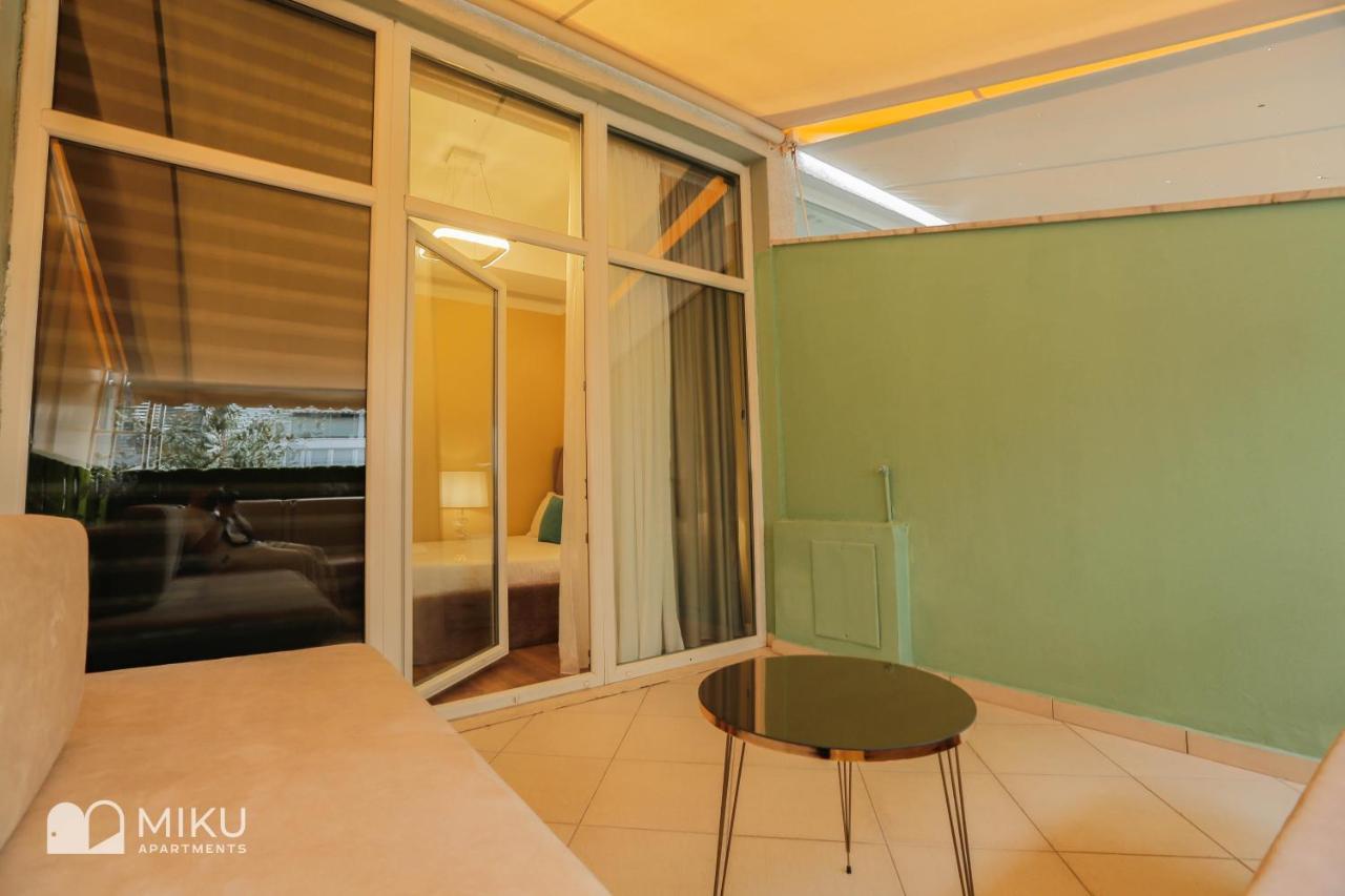 Miku Apartment - Perfect 1Bedroom At Komuna E Parisit Tirana Exterior photo